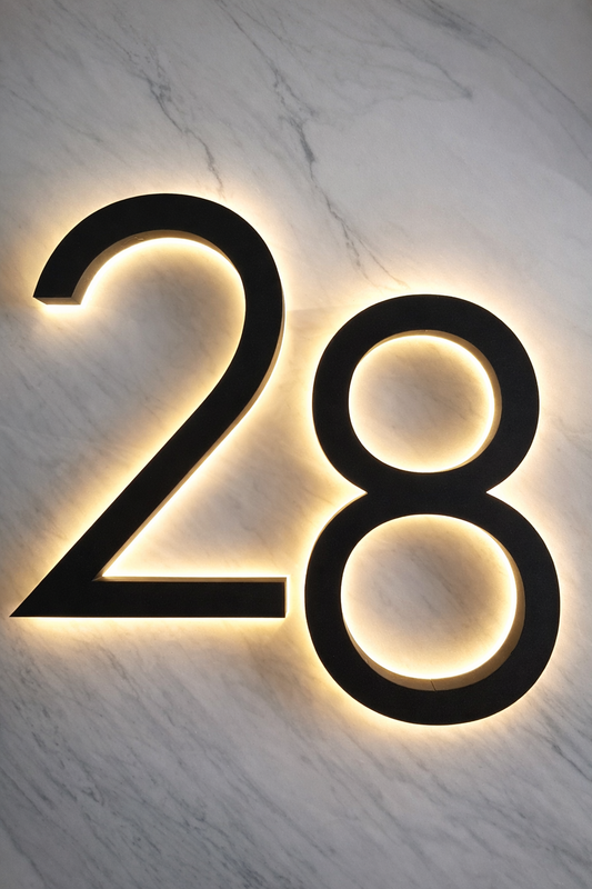 Mattamusta 30 cm CLEAN LED-talonumero taustavalolla