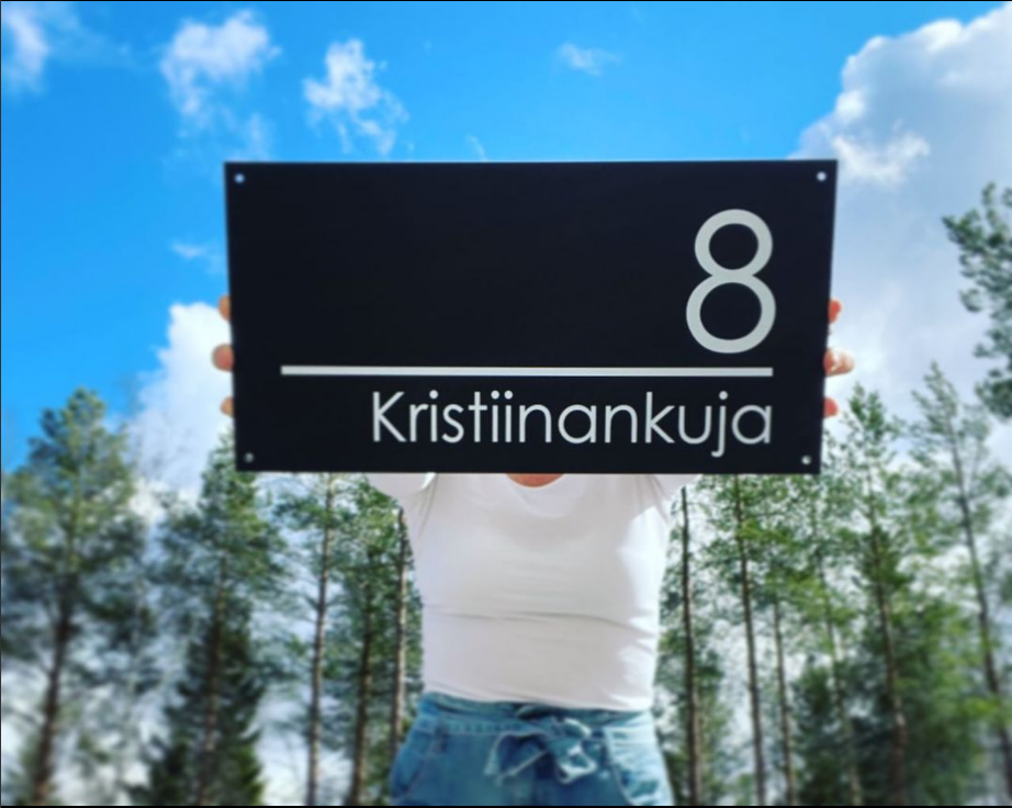 Kyltti missä numero ja nimi